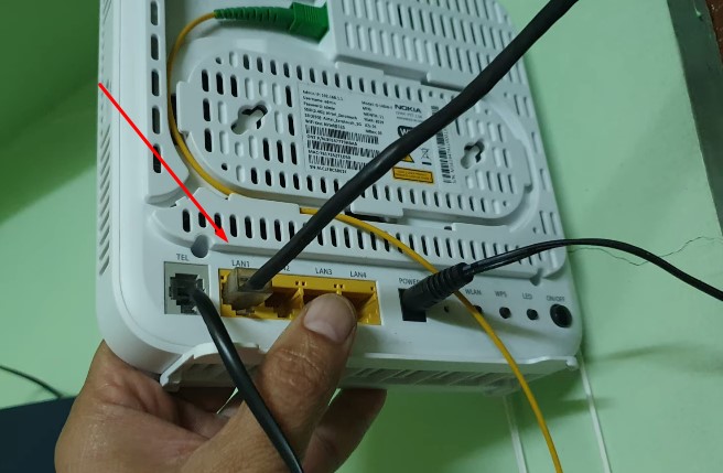 connect an ethernet wire